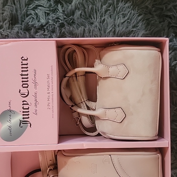 Juicy Couture Mommy and Me Light Pink 2Pc purses - Picture 3 of 8